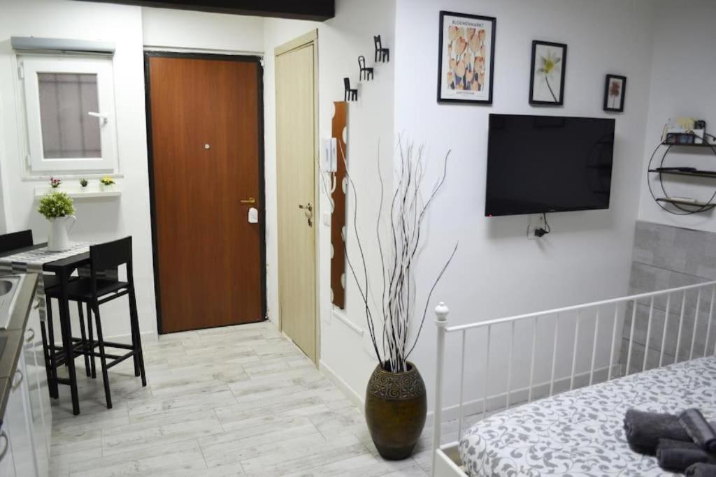 Casa Mya - Studio Flat Naples Exterior photo