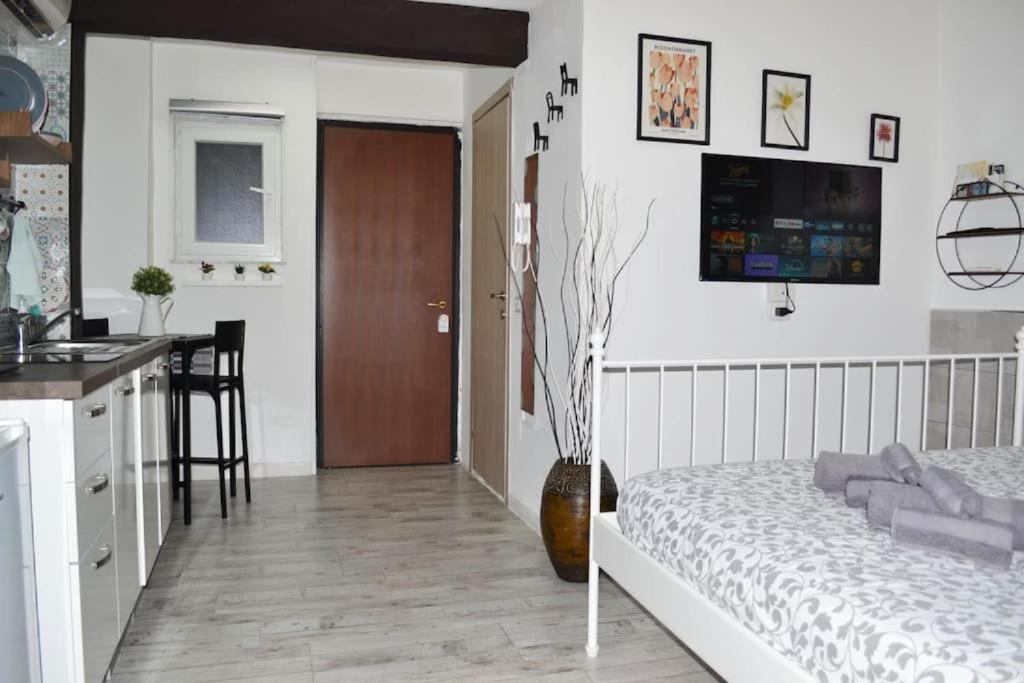 Casa Mya - Studio Flat Naples Exterior photo